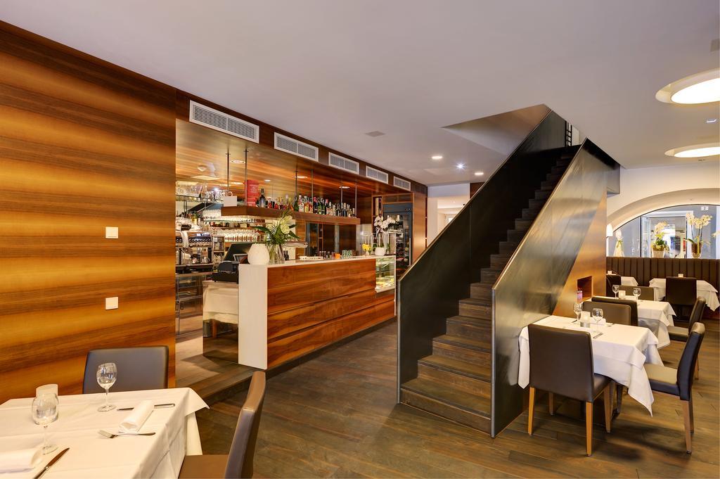 ميرانو Restaurant Sigmund B&B المظهر الخارجي الصورة